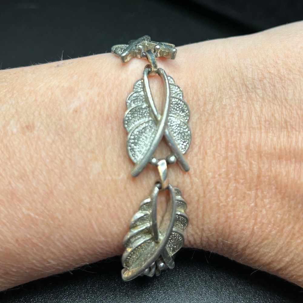 Vintage Sarah Coventry Silver Tone Leaf Link‎ Bracelet Textured Botanical 7.25"